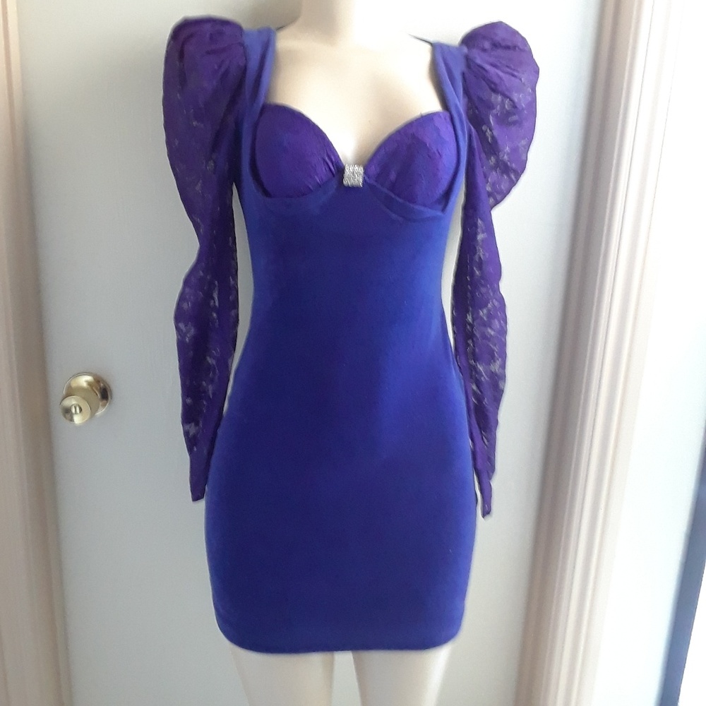 3 / $25 Climate Dress - Picture 1 of 2